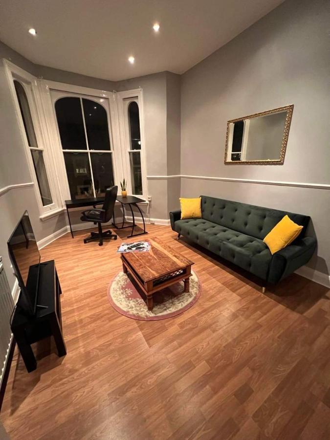 شقة Central, Cozy Victorian Flat Next To Harrods لندن المظهر الخارجي الصورة